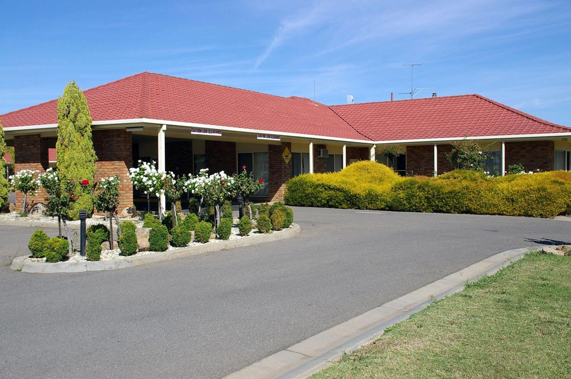 Pines Country Club Motor Inn Shepparton Ngoại thất bức ảnh