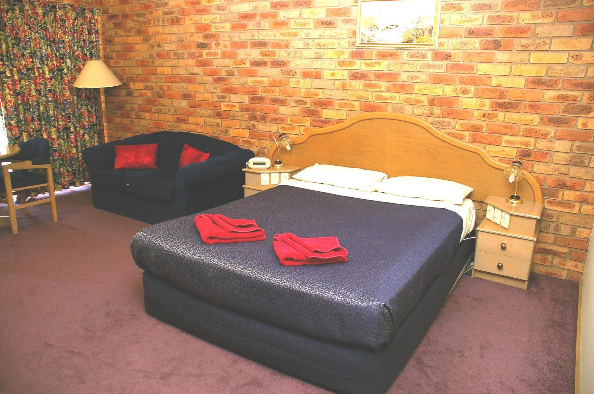 Pines Country Club Motor Inn Shepparton Ngoại thất bức ảnh