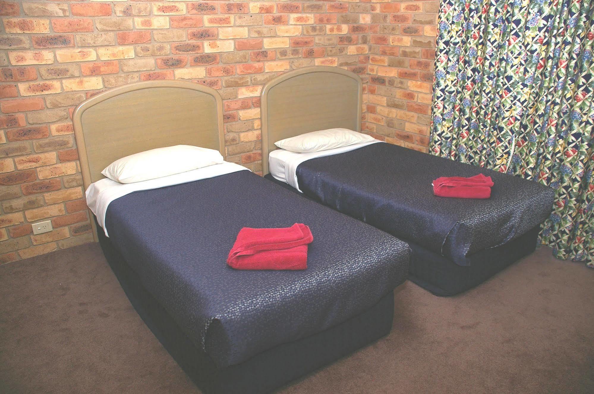 Pines Country Club Motor Inn Shepparton Ngoại thất bức ảnh