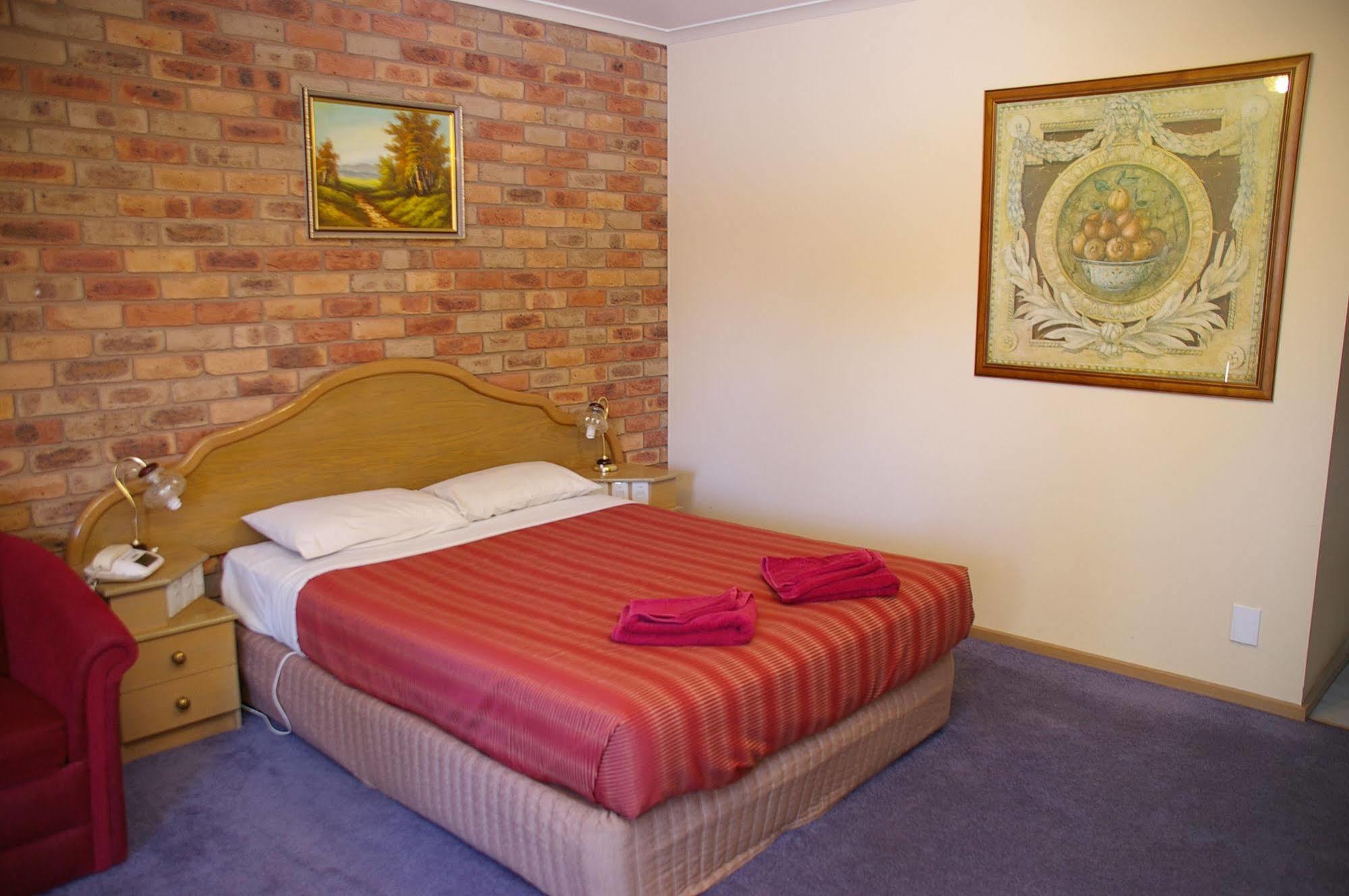 Pines Country Club Motor Inn Shepparton Ngoại thất bức ảnh