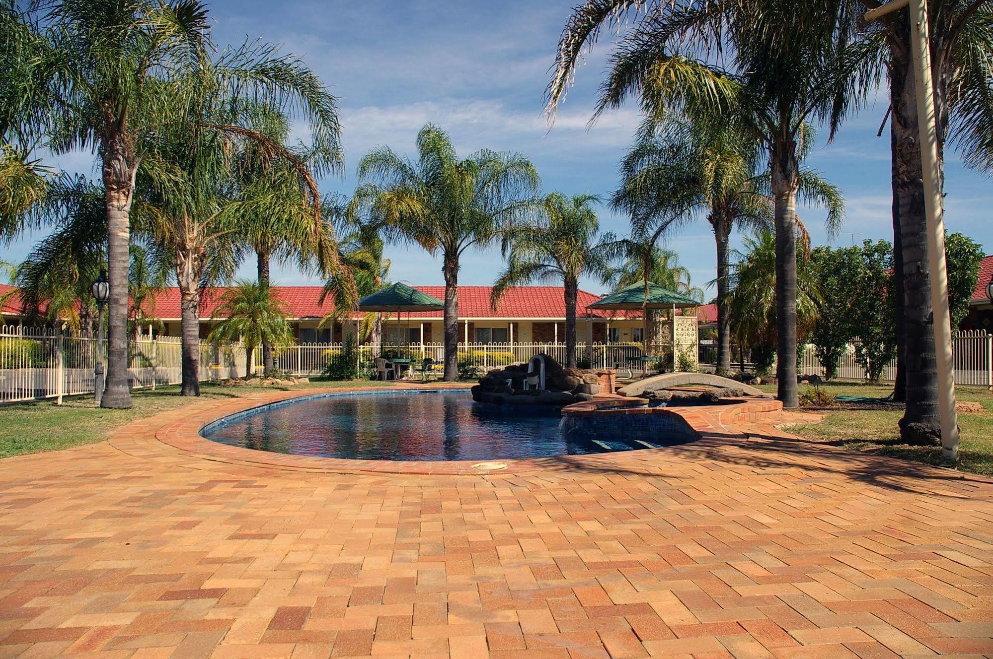 Pines Country Club Motor Inn Shepparton Ngoại thất bức ảnh