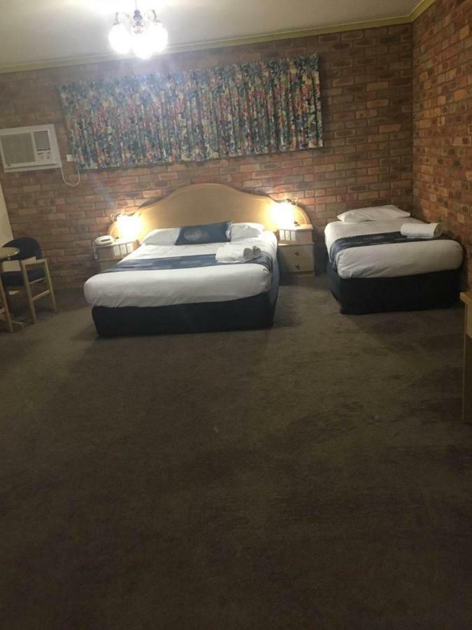 Pines Country Club Motor Inn Shepparton Ngoại thất bức ảnh